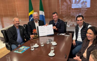 Sicredi e Governo de MS oficializam parceria para levar programas de educação cooperativa às escolas estaduais